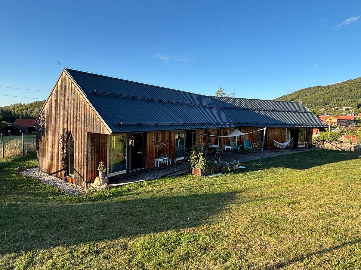 Prodej rodinného domu 115 m², pozemek 2333 m² – fotografie 2