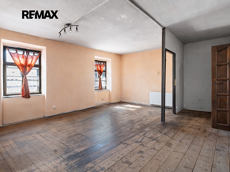 Haus zum Kauf, 951 m² (11 von 28)