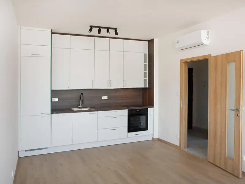 Pronájem bytu 2+kk 45 m², Kolín – náhled fotky 1