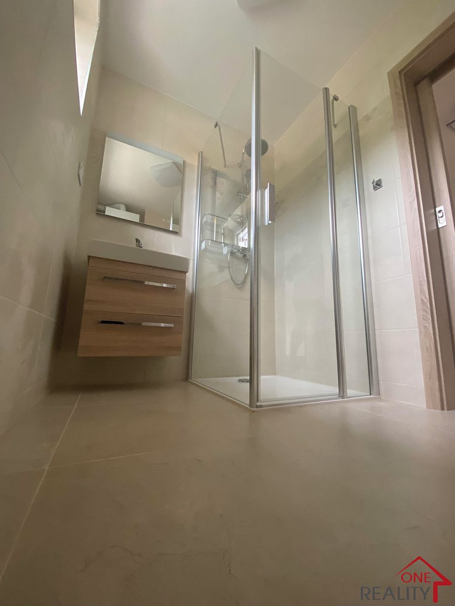 Pronájem bytu 3+kk 68 m² – fotografie 2