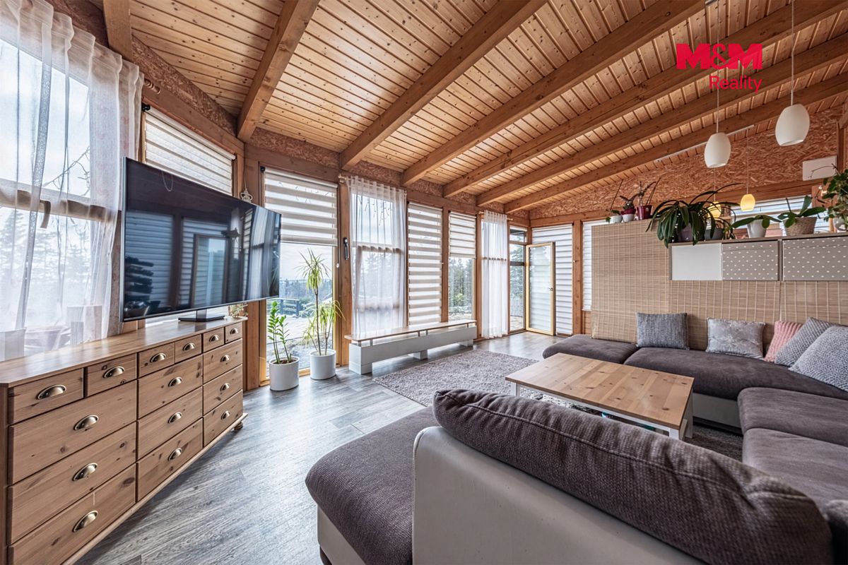 Prodej rodinného domu 384 m², pozemek 2948 m² – fotografie 5