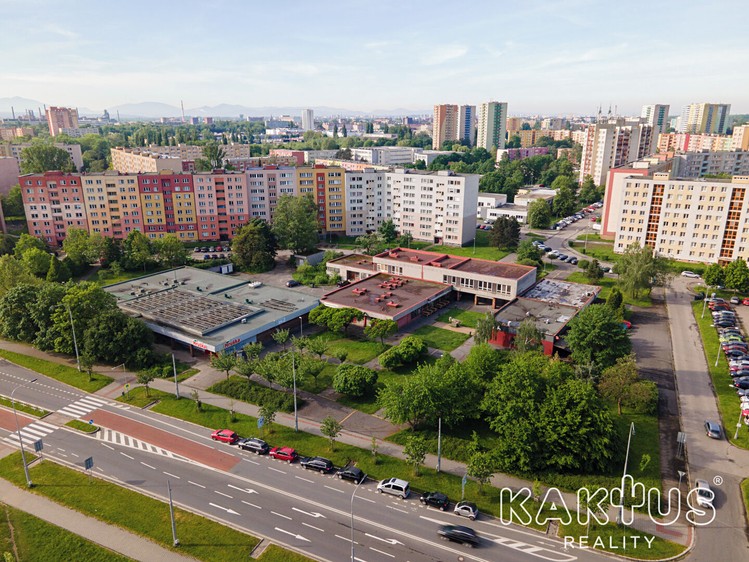 Комерційне приміщення на продаж, 1 500 м² (7 з 23)