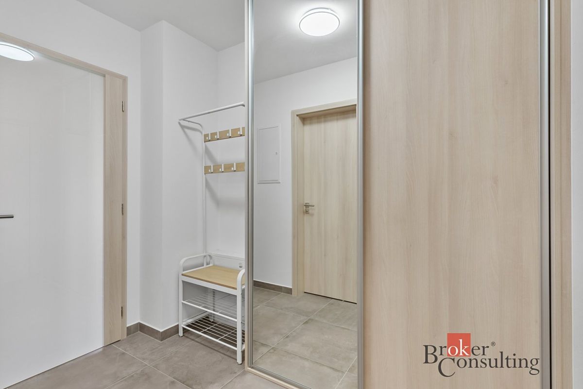 Pronájem bytu 2+kk 51 m² – fotografie 3