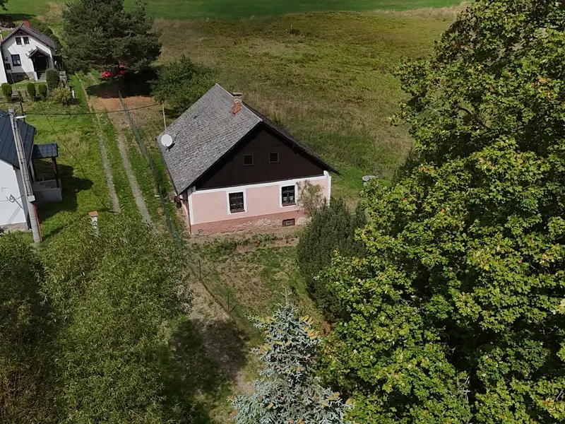 Prodej chalupy 65 m², pozemek 621 m², Hartmanice – náhled fotky 3