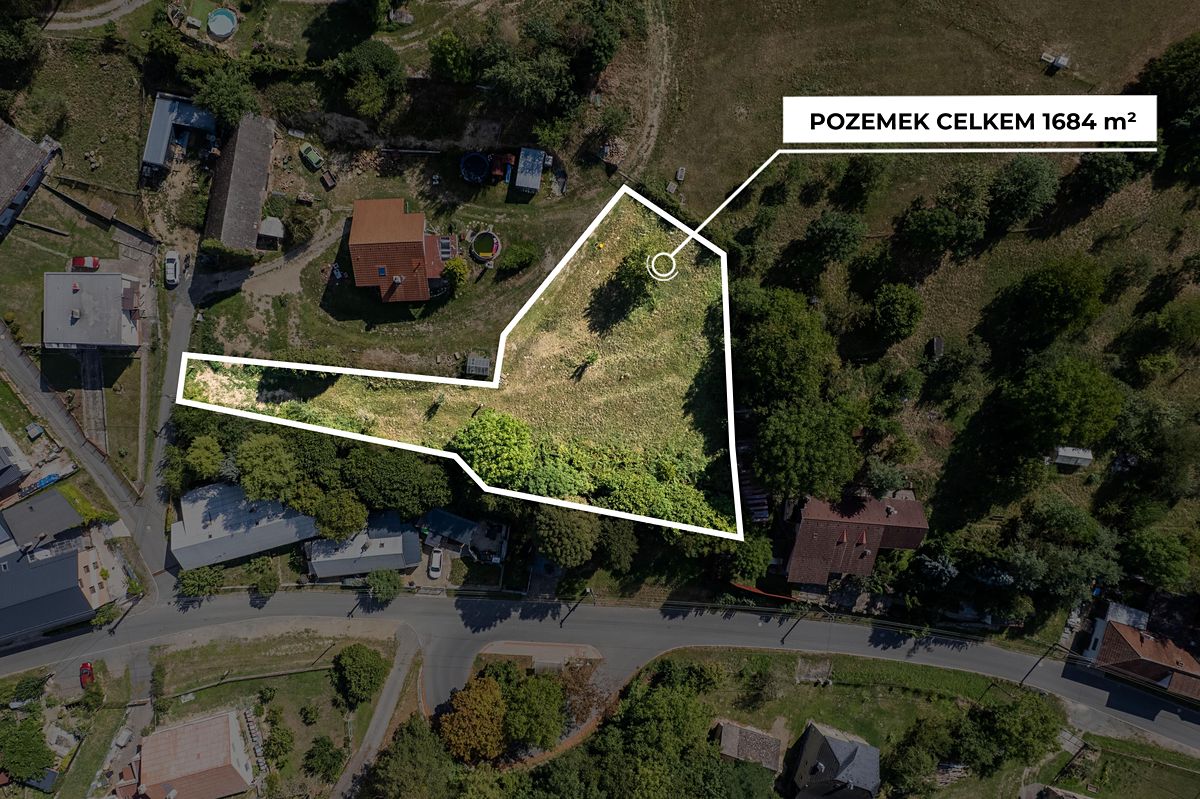 Prodej stavebního pozemku 1684 m² – fotografie 2