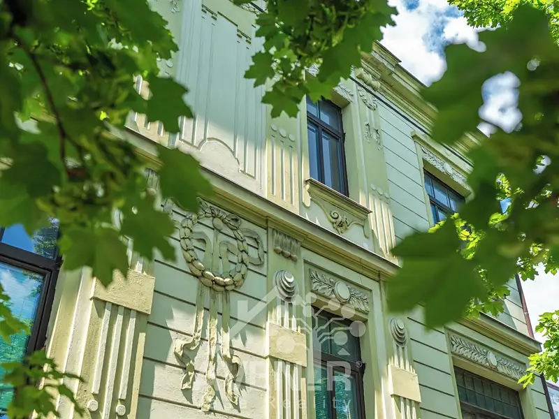 Prodej vily 634 m², pozemek 1177 m², Uherské Hradiště – náhled fotky 1