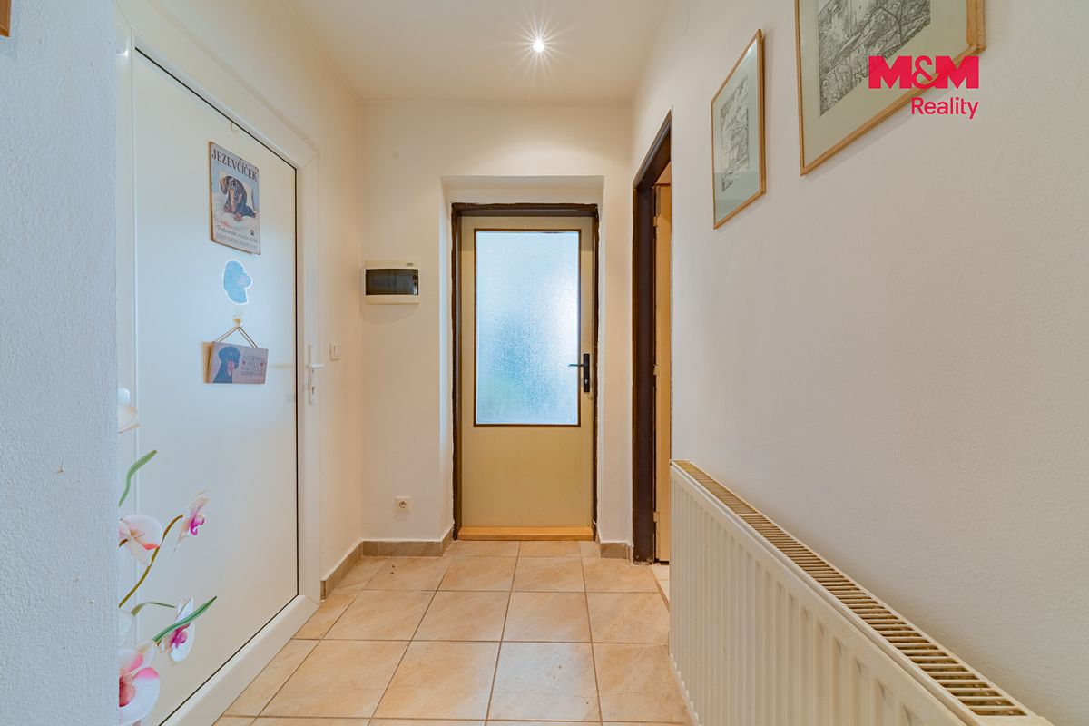 Prodej rodinného domu 364 m², pozemek 613 m² – fotografie 5