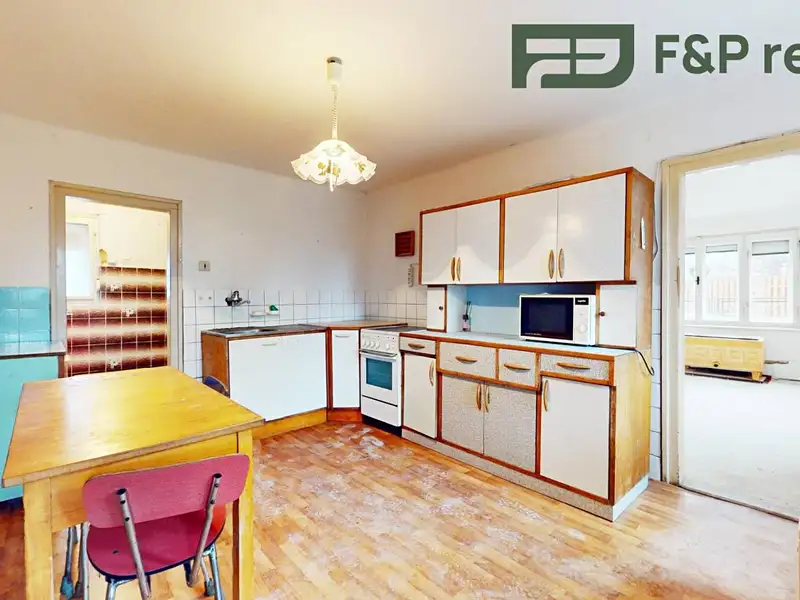 Prodej bytu 2+1 52 m², Strašice – náhled fotky 1