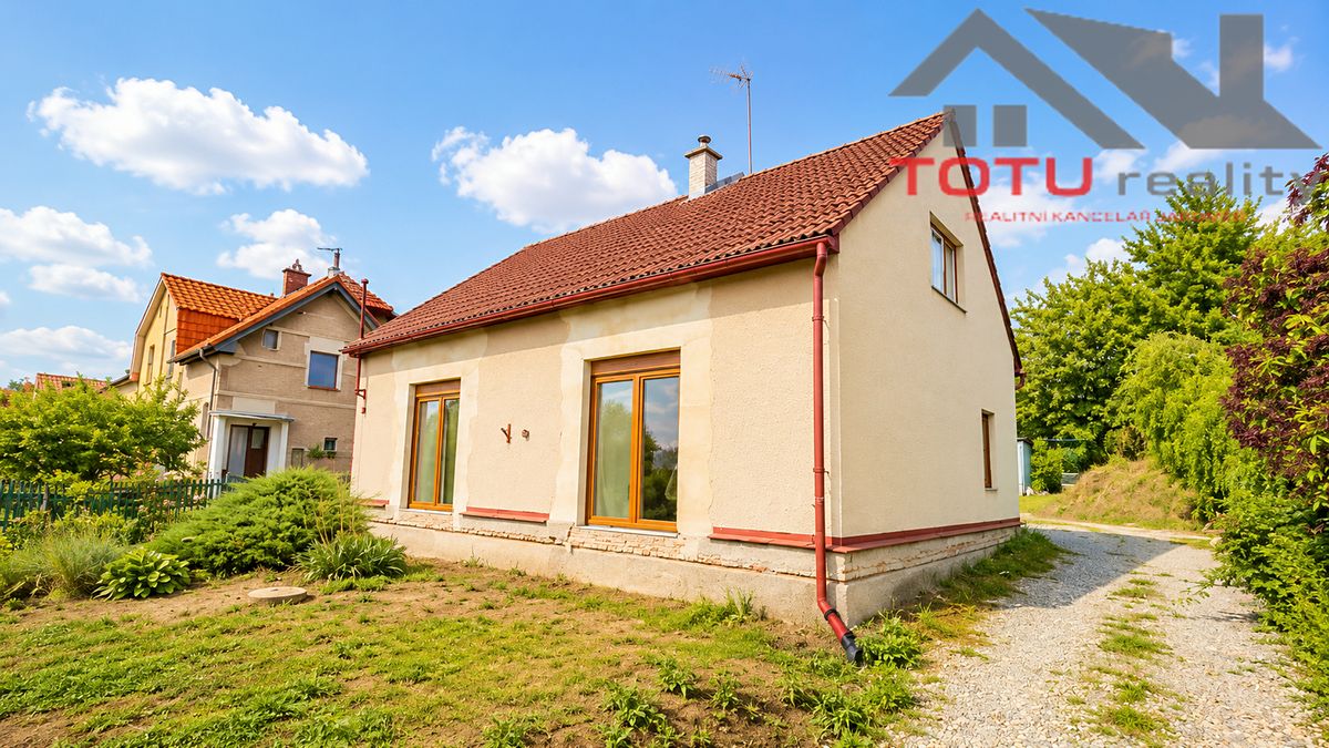 Prodej rodinného domu 160 m², pozemek 572 m² – fotografie 2