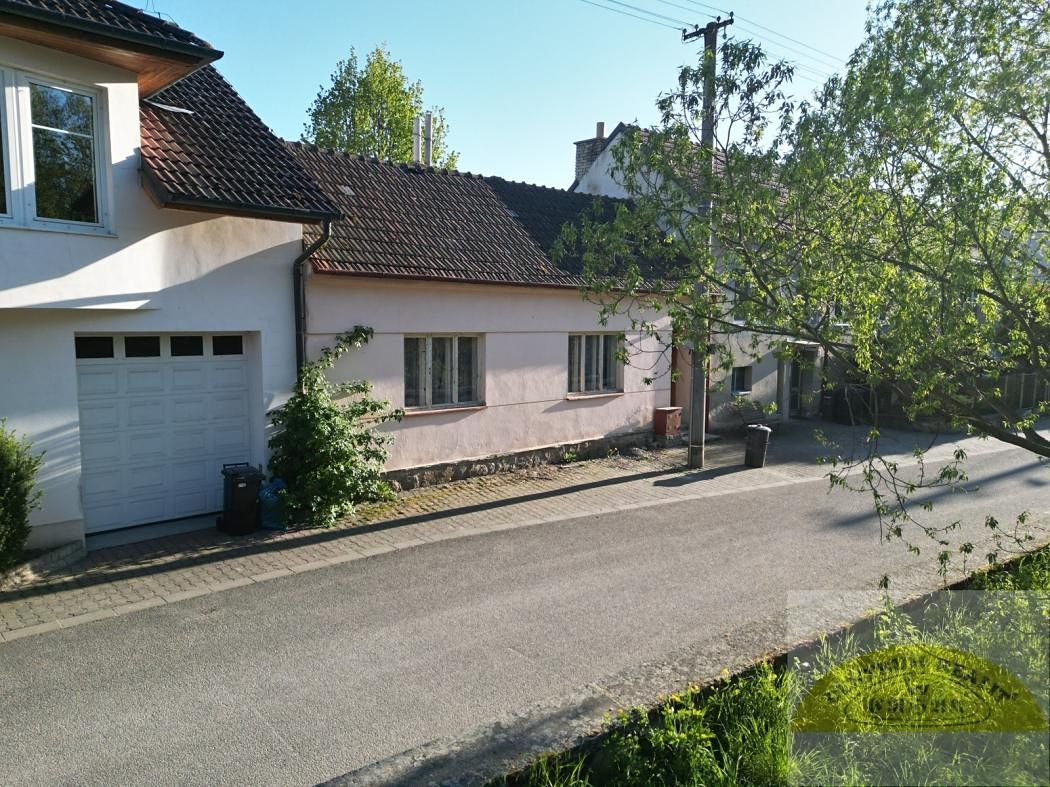 Prodej rodinného domu 140 m², pozemek 250 m² – fotografie 2