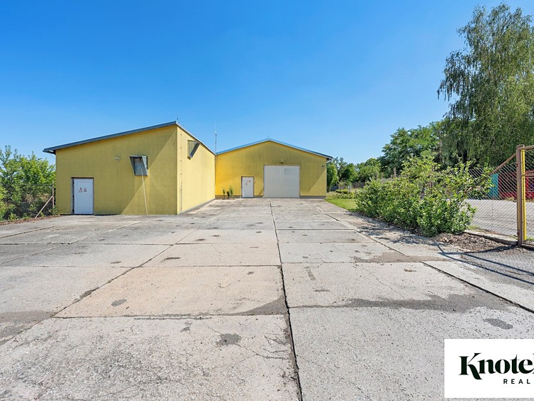 Pronájem komerčního prostoru, 342 m² (19 z 26)