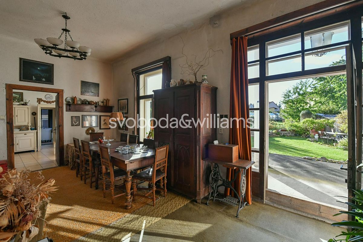 Prodej rodinného domu 341 m², pozemek 2310 m² – fotografie 2