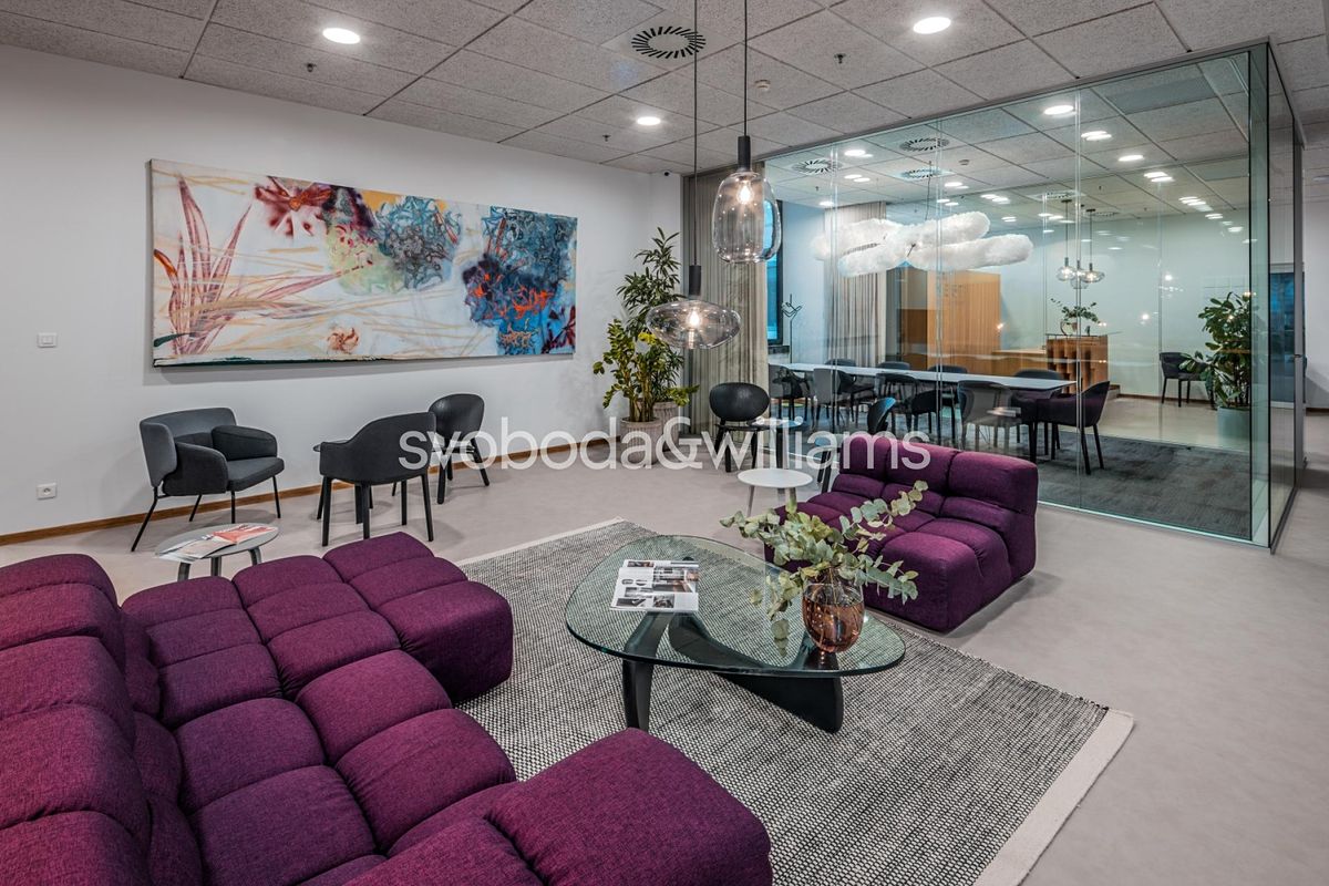 Pronájem kanceláře 94 m² – fotografie 3