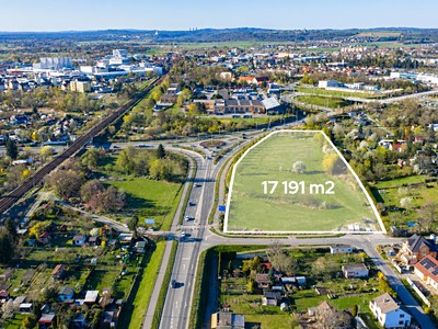 Prodej  komerčního pozemku 17 191 m²