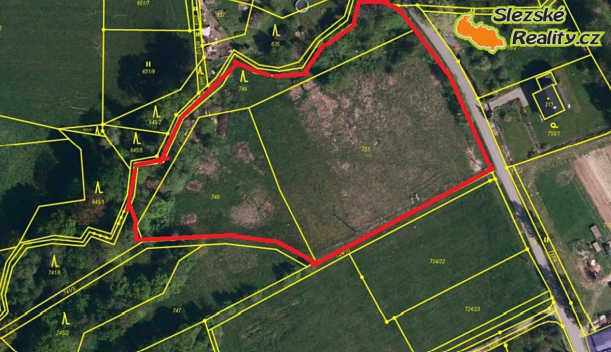 Prodej stavebního pozemku 7957 m²