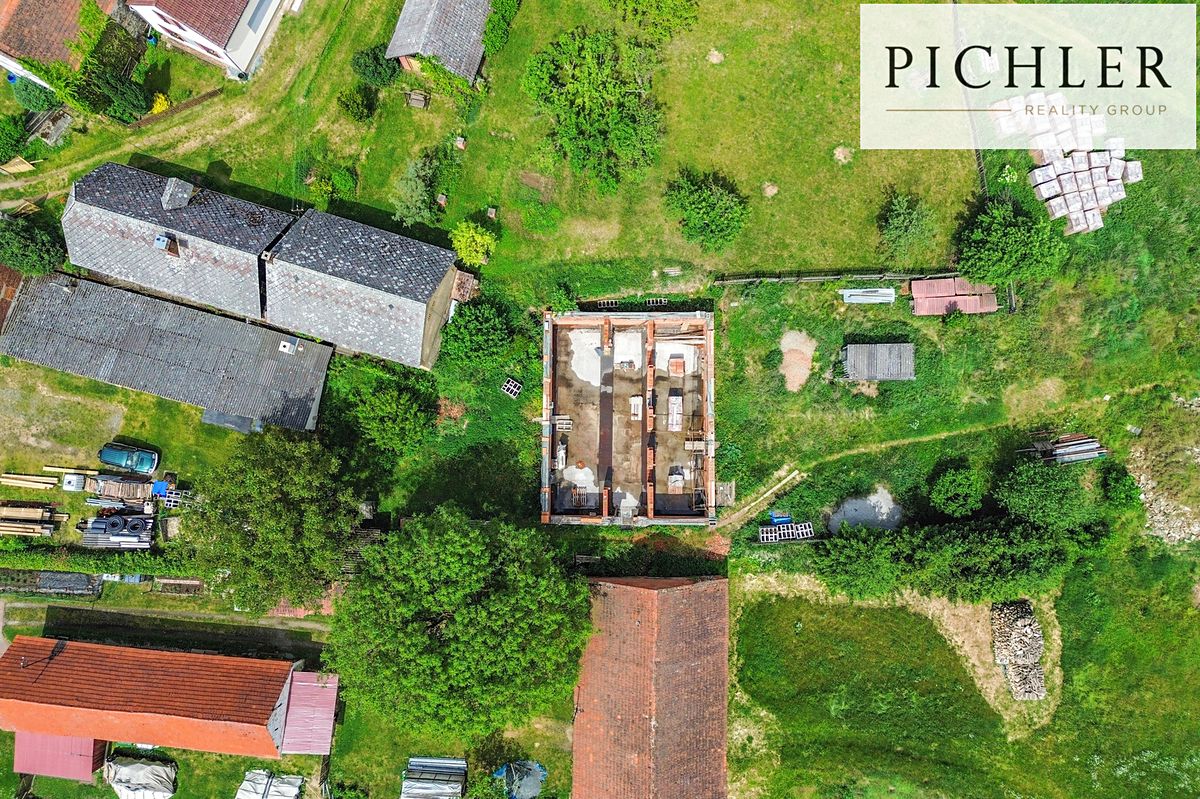 Prodej rodinného domu 194 m², pozemek 939 m² – fotografie 4