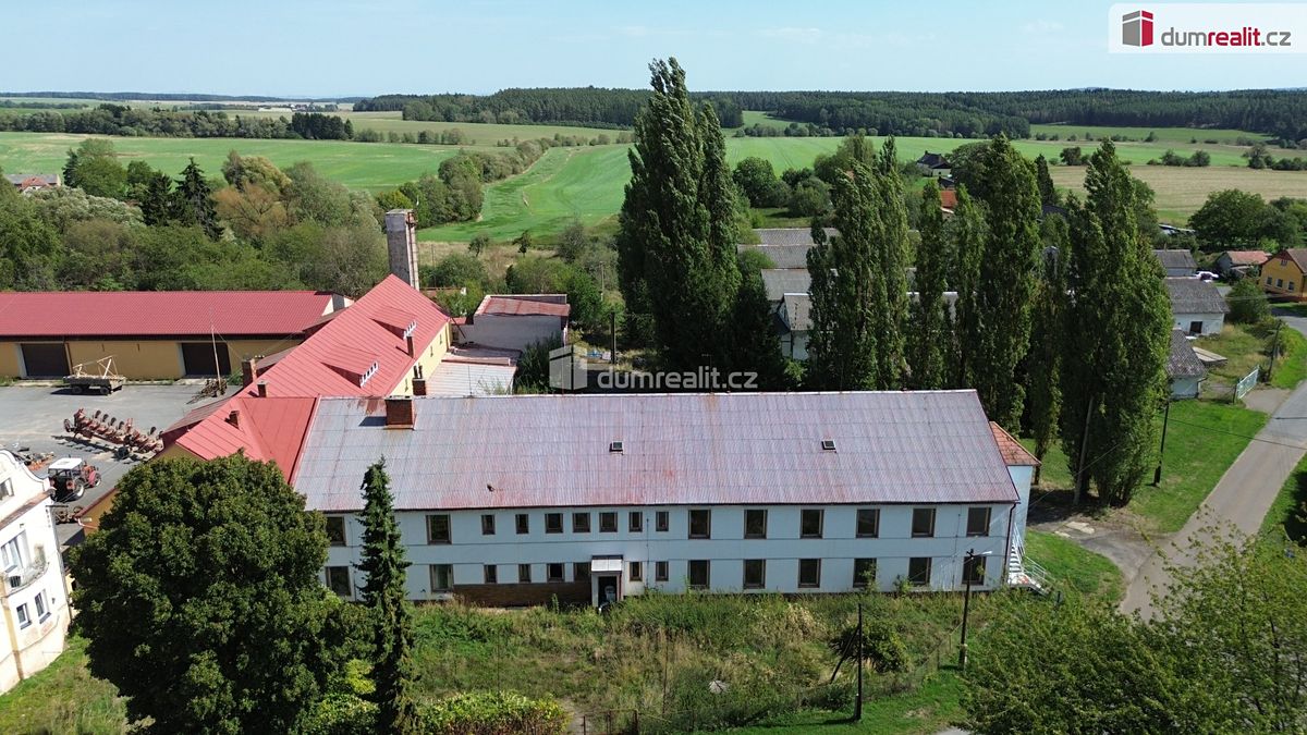 Prodej ubytovacího zařízení 1218 m², Skapce – fotka 1 z 3