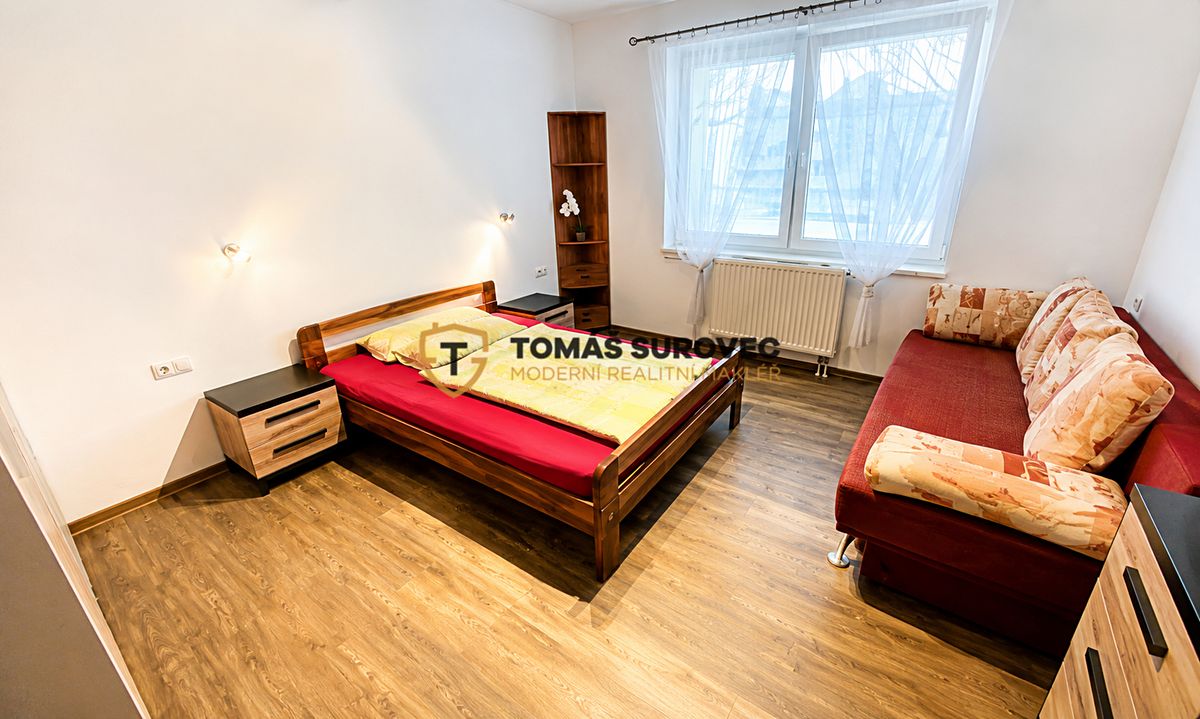 Pronájem bytu 2+kk 43 m² – fotografie 3