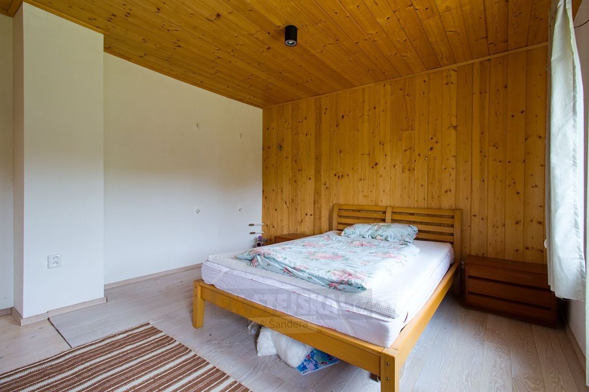 Prodej vícegeneračního domu 410 m², pozemek 157 m² – fotografie 3