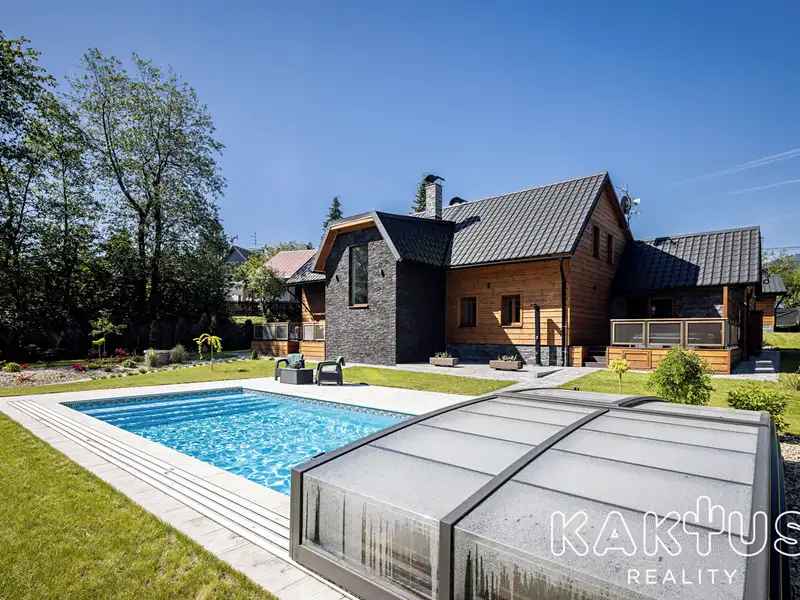 Prodej rodinného domu 316 m², pozemek 1706 m², Frenštát pod Radhoštěm – náhled fotky 2
