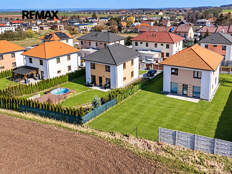 Будинок на продаж, 180 м² (28 з 28)