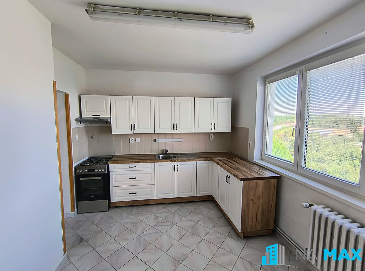 Pronájem bytu 4+kk 86 m² – fotografie 2