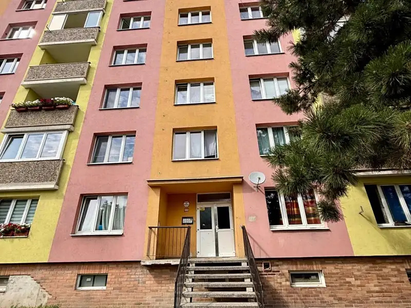 Prodej bytu 3+1 60 m², Chomutov – náhled fotky 1