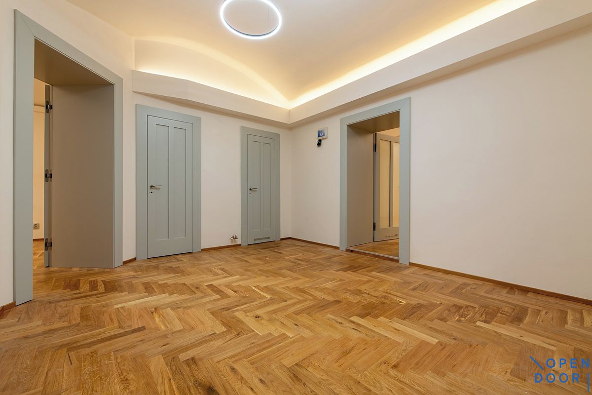 Pronájem kanceláře 108 m² – fotografie 3