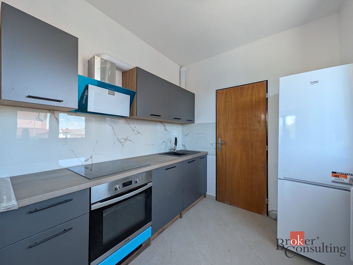 Pronájem bytu 2+kk 56 m² – fotografie 3