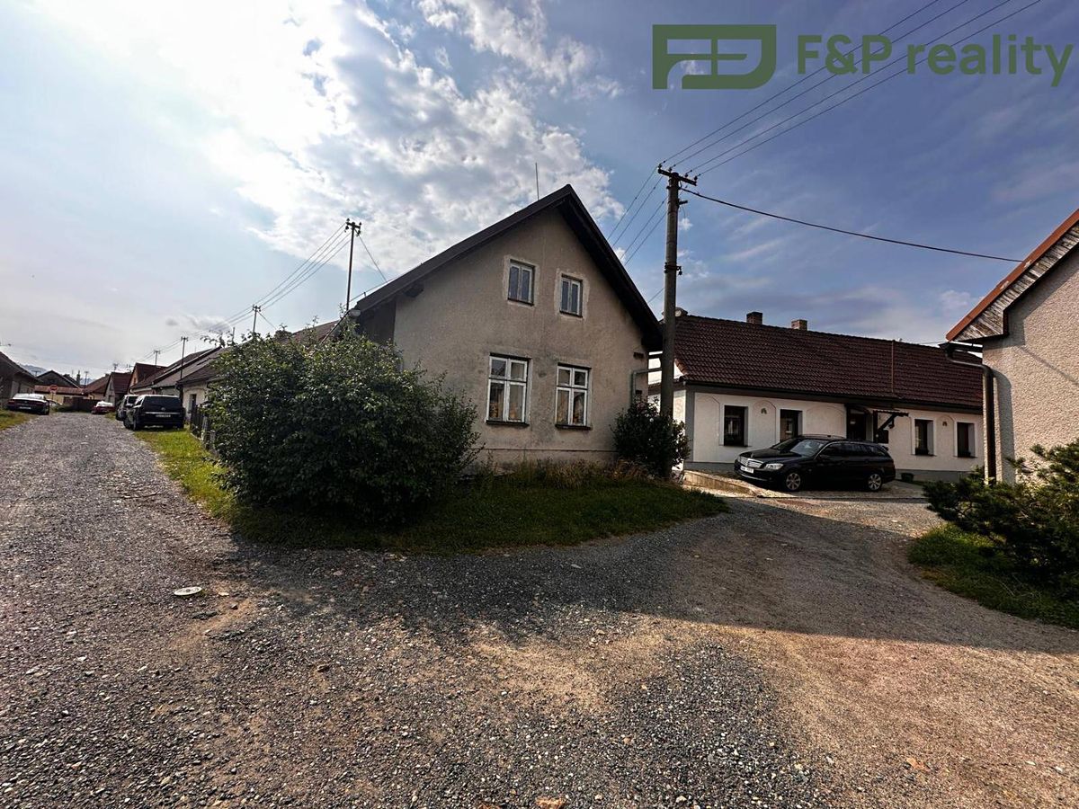 Prodej rodinného domu 114 m², pozemek 159 m² – fotografie 2