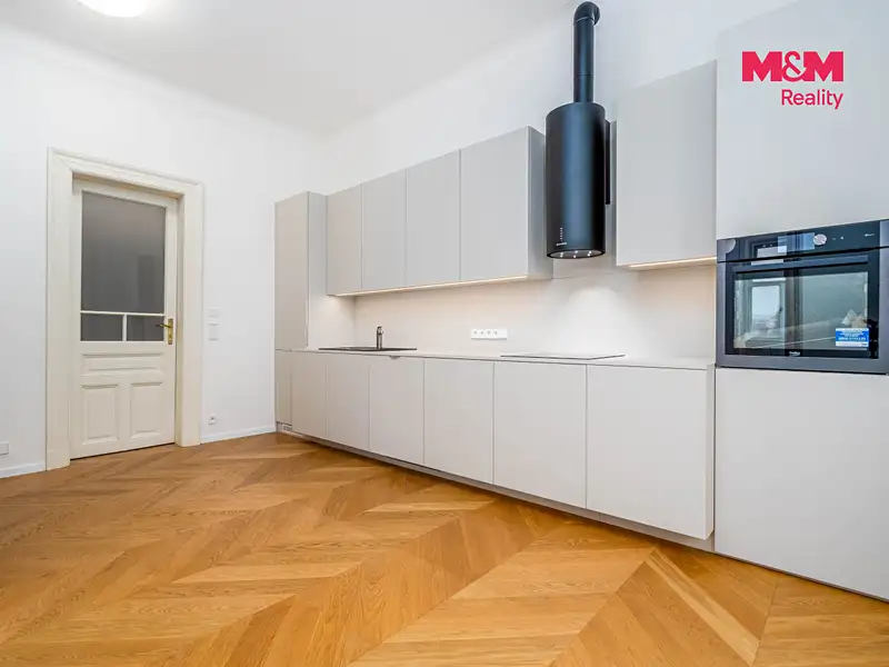 Prodej bytu 4+1 148 m², Praha – náhled fotky 2