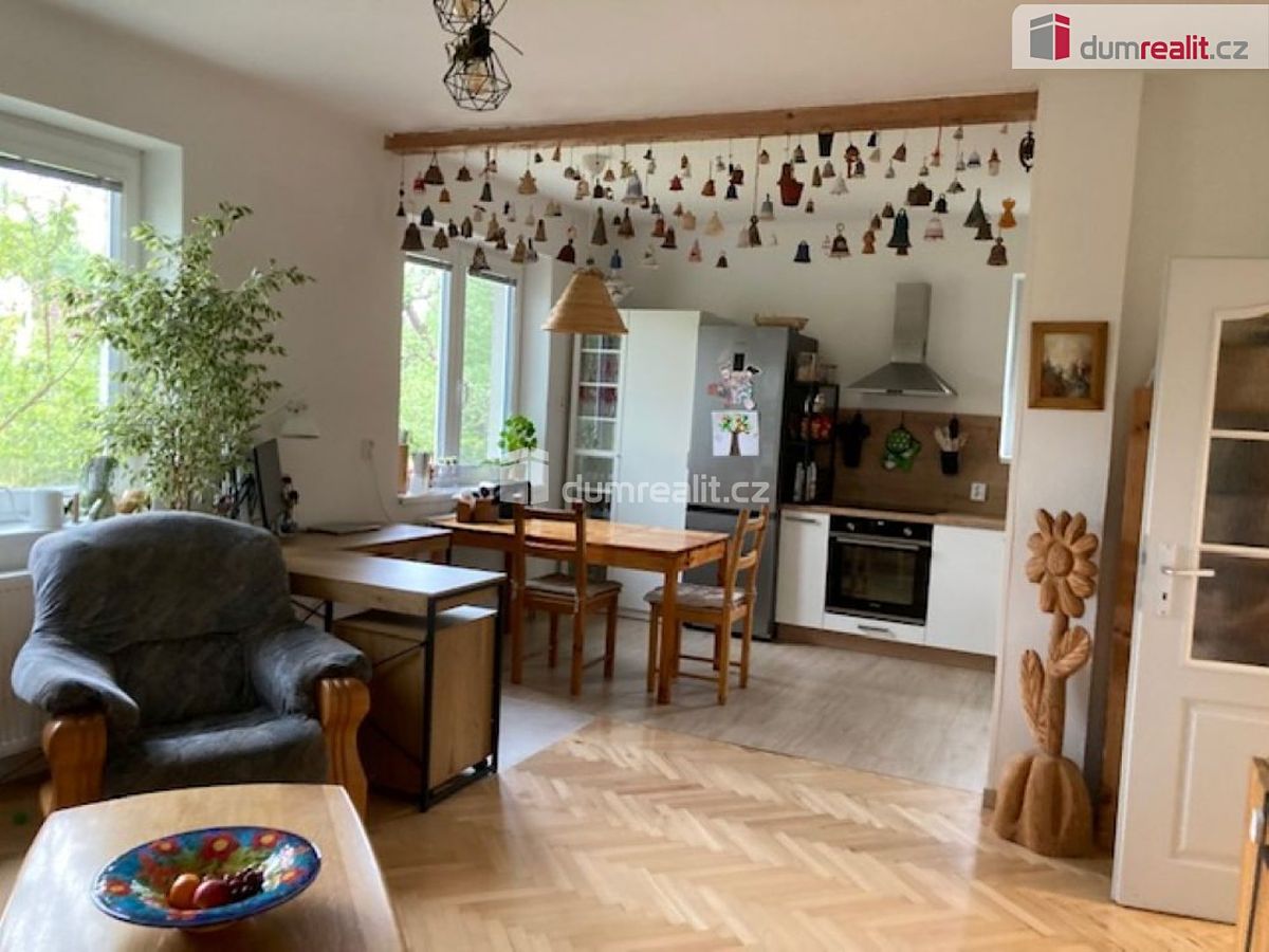 Prodej vícegeneračního domu 102 m², pozemek 1506 m² – fotografie 2