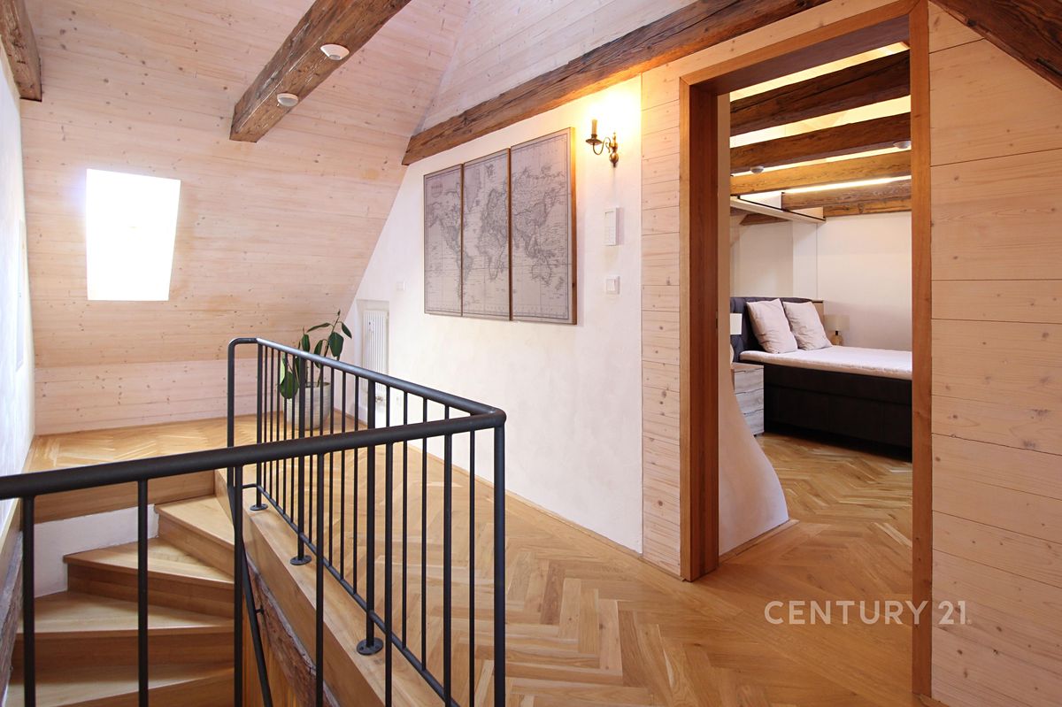 Pronájem bytu 2+kk 73 m² – fotografie 4
