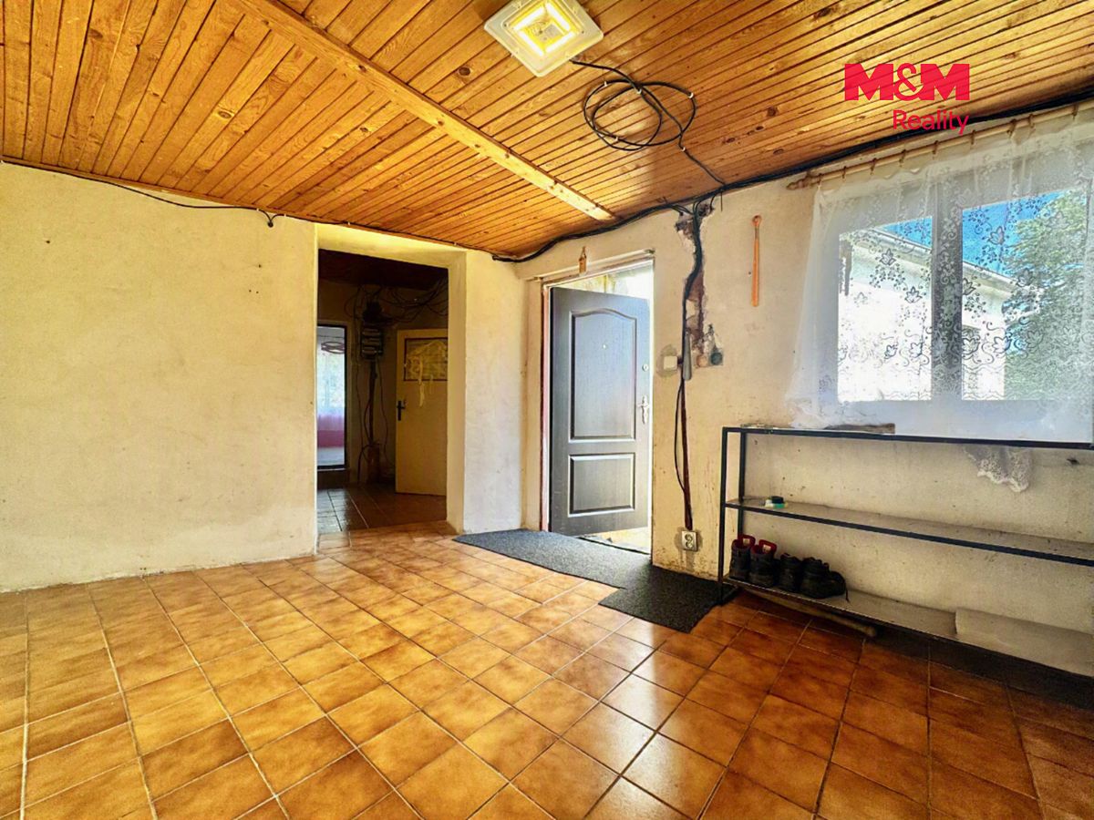 Prodej rodinného domu 130 m², pozemek 732 m² – fotografie 4