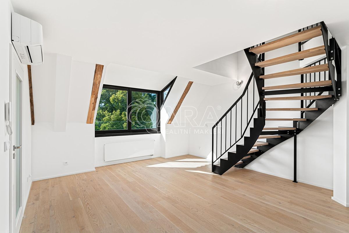 Pronájem bytu 5+kk 107 m²