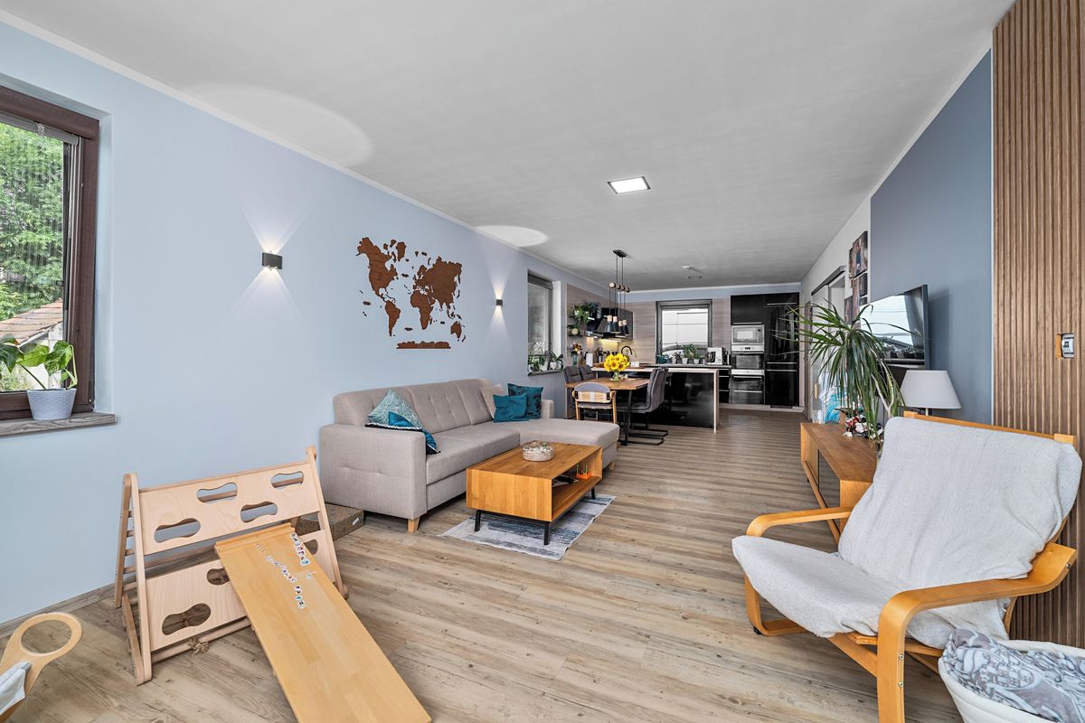 Prodej rodinného domu 132 m², pozemek 899 m² – fotografie 4