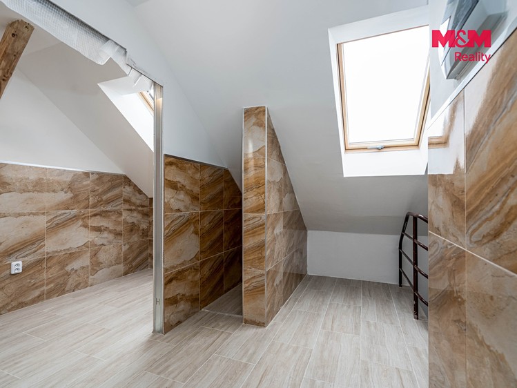 Комерційне приміщення на продаж, 870 м² (25 з 30)