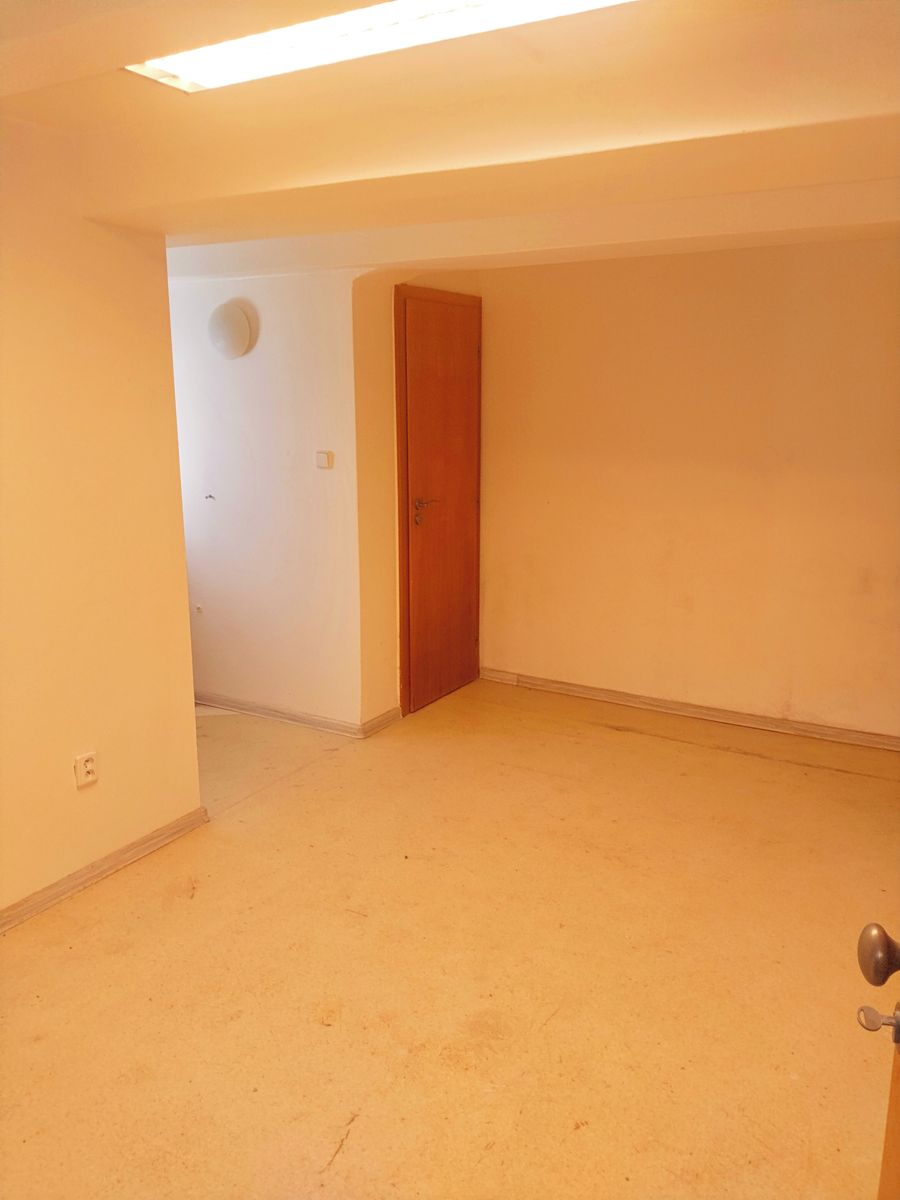 Prodej obchodního prostoru 40 m²
