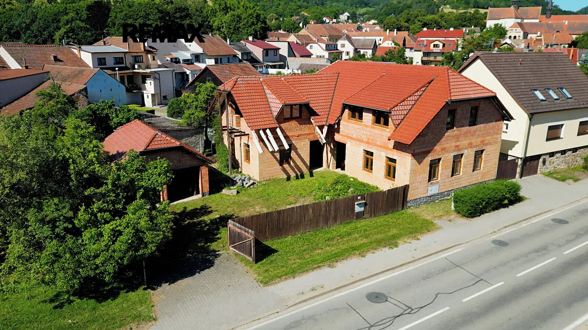 Prodej obchodního prostoru 454 m²