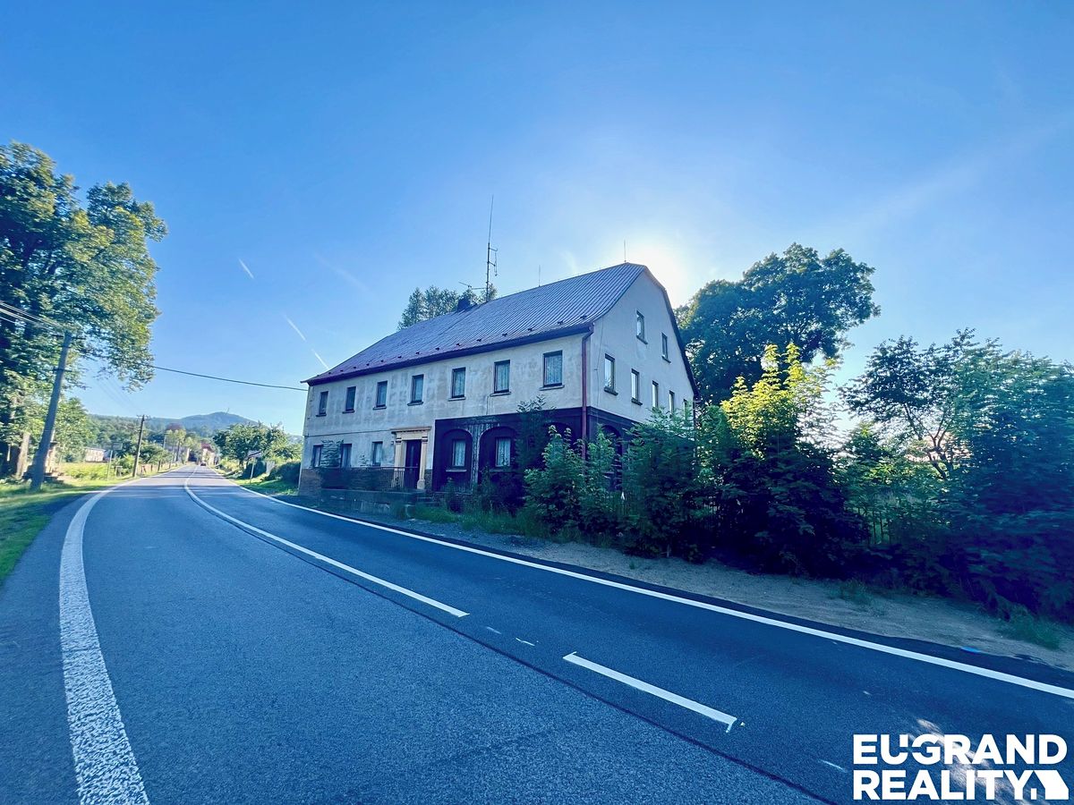 Prodej rodinného domu 450 m², pozemek 1175 m² – fotografie 4