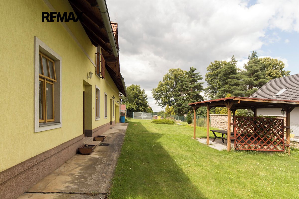 Prodej rodinného domu 125 m², pozemek 638 m² – fotografie 2