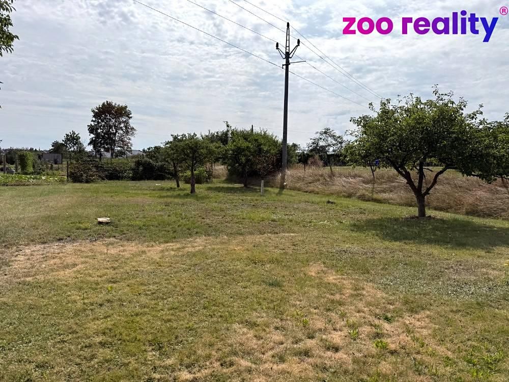 Prodej stavebního pozemku 1399 m² – fotografie 2