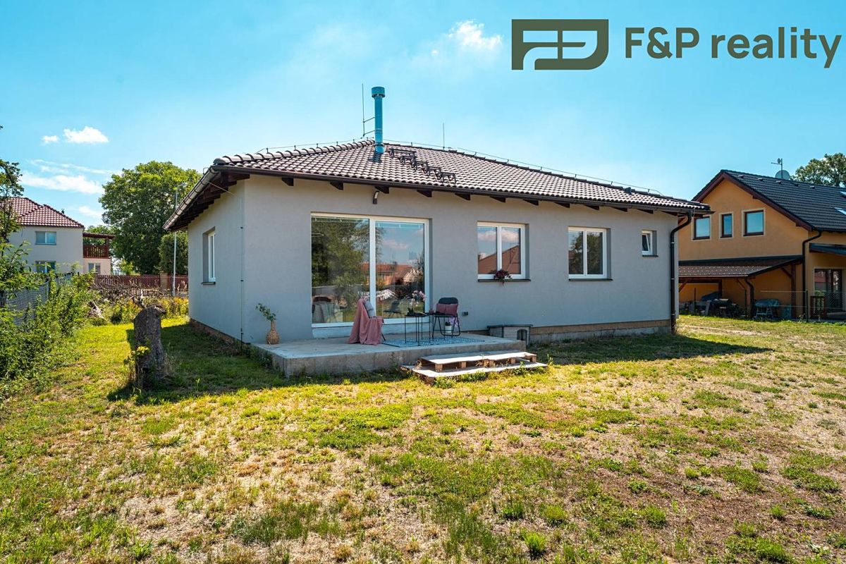 Prodej rodinného domu 112 m², pozemek 1001 m² – fotografie 2