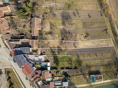 Prodej  stavebního pozemku 1 594 m²