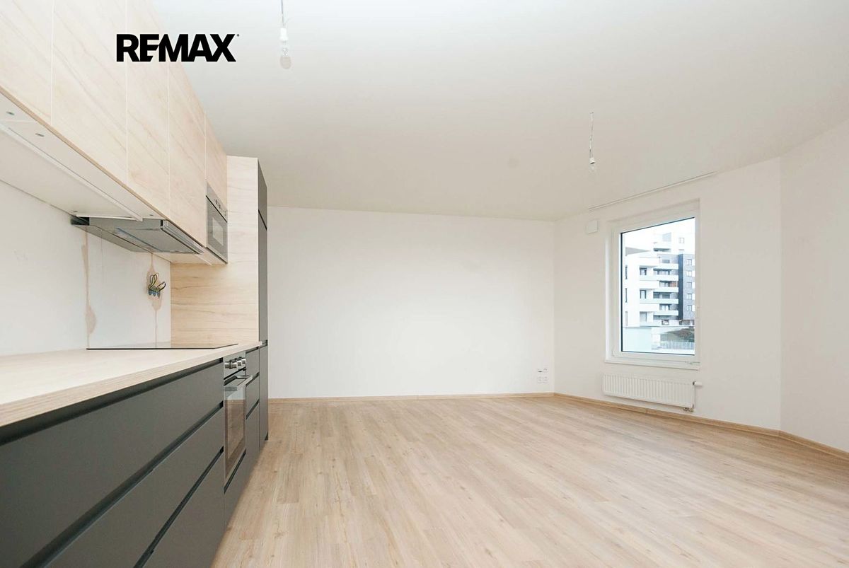 Pronájem bytu 2+kk 67 m² – fotografie 5
