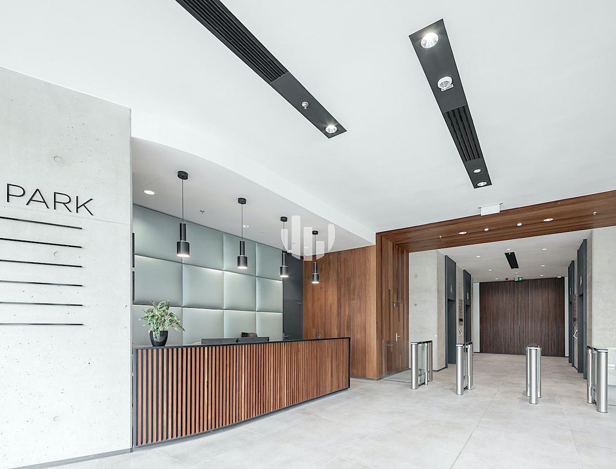 Pronájem kanceláře 362 m² – fotografie 2