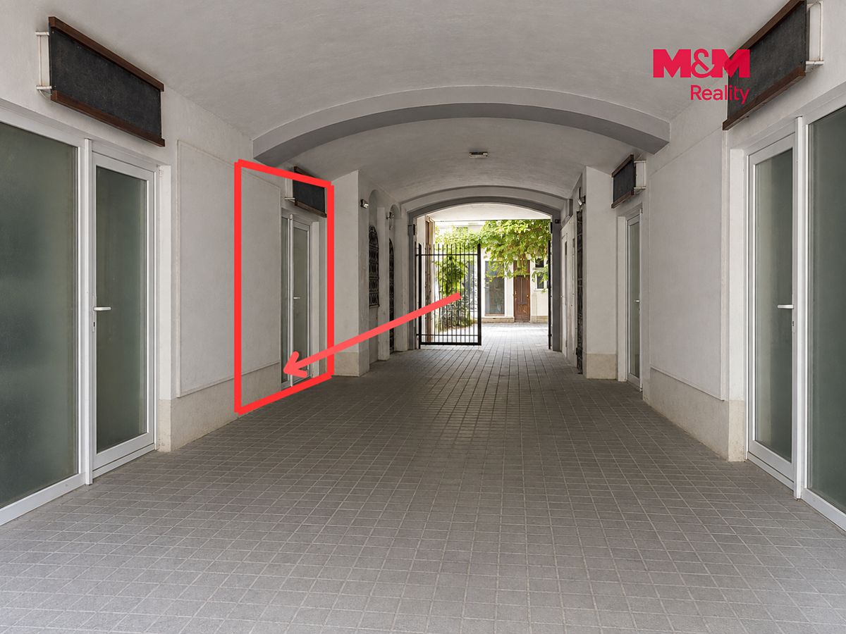 Pronájem obchodního prostoru 14 m² – fotografie 4