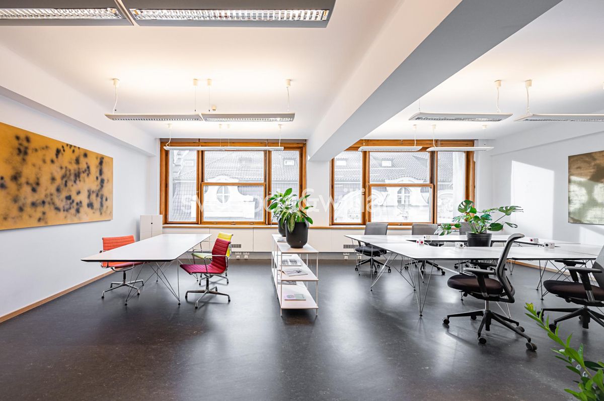 Pronájem kanceláře 36 m², Praha – fotka 1 z 3