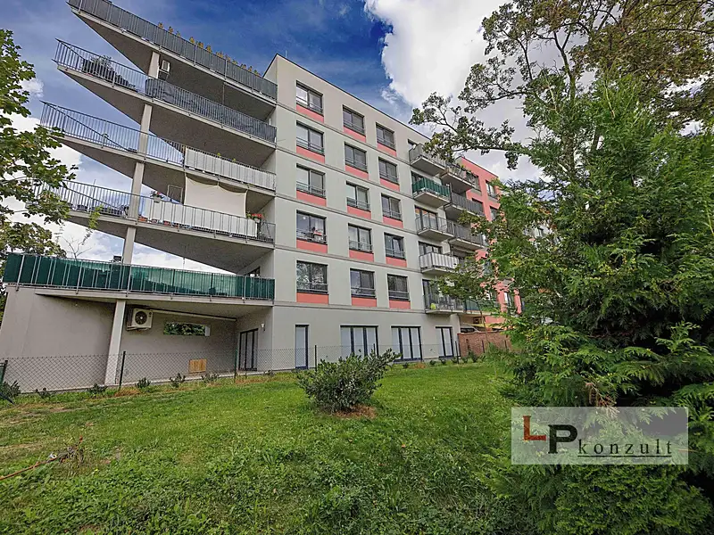 Prodej bytu 3+kk 112 m², Pardubice – náhled fotky 1