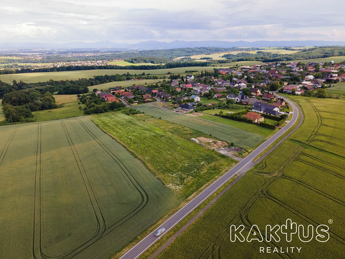 Prodej stavebního pozemku 3828 m²